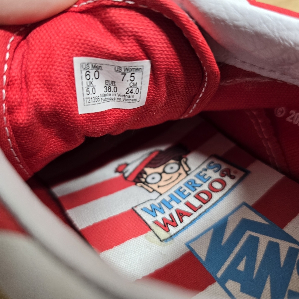 Vans Old Skool Where's Waldo Limited Edition Sneakers, Red/White, W Sz 7.5 M 6 - Picture 12 of 12